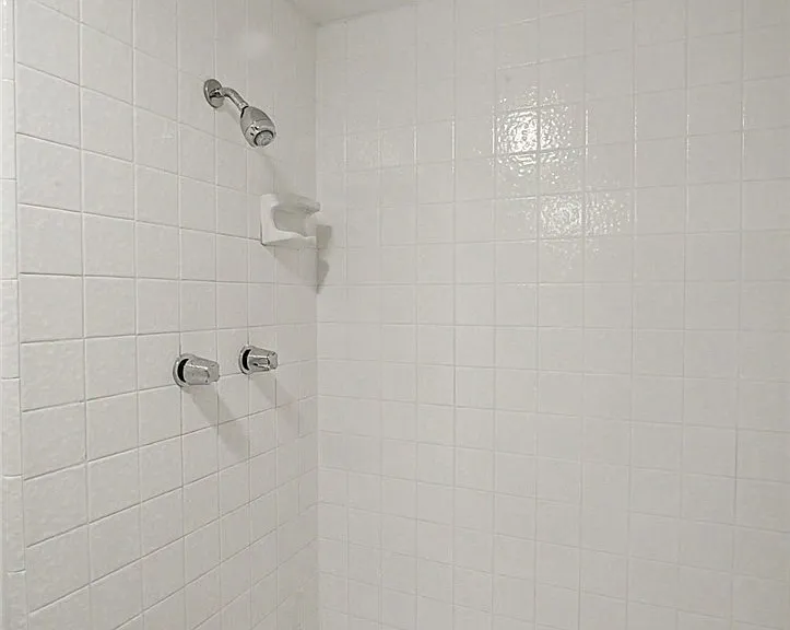 10793 Ashton Ave #14 — Photo 29