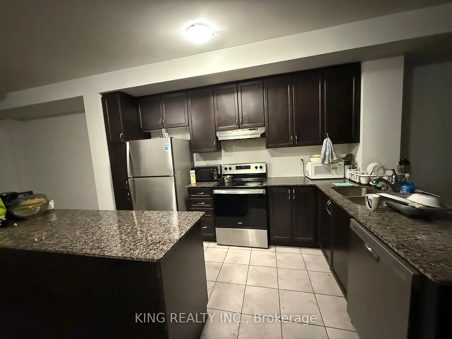 3 bed, $2,800 — Photo 2