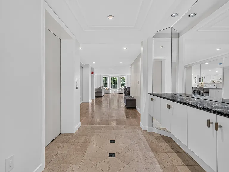 54 Commonwealth Ave #5 — Photo 16