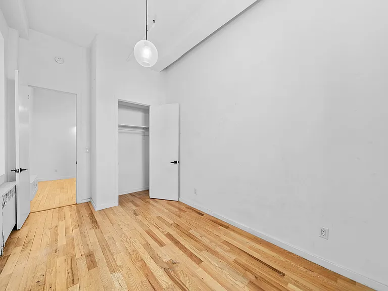 584 Myrtle Ave #1B — Photo 7