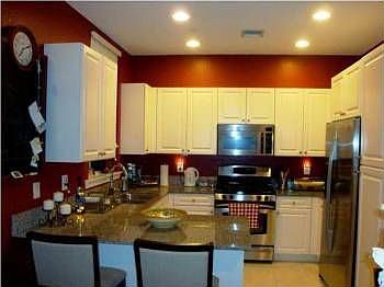 1st image of 514 NE 7th Ave