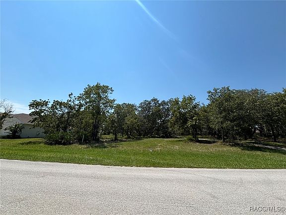 2nd image of 60 Woodfield Cir