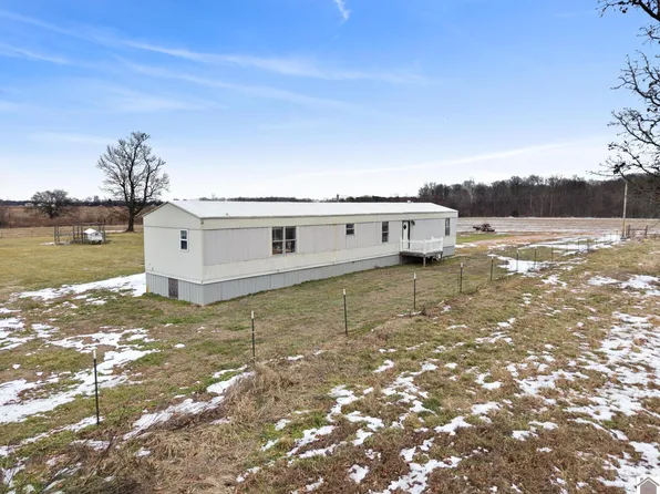 3452 State Route 121 N, Murray, KY 42071