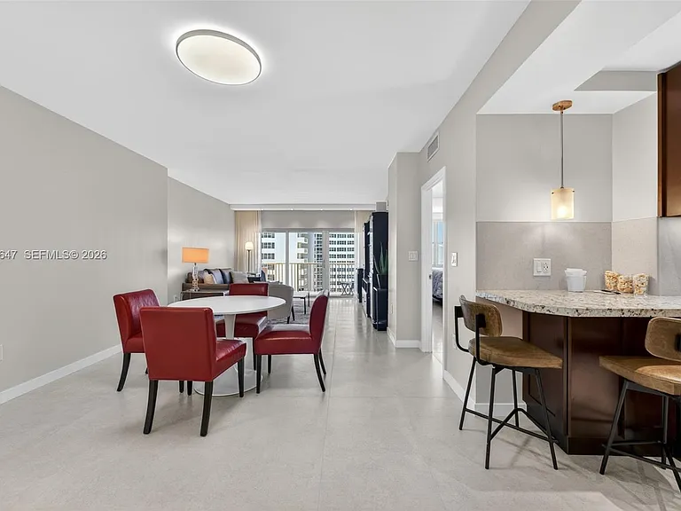 1980 S Ocean Dr #19L — Photo 2