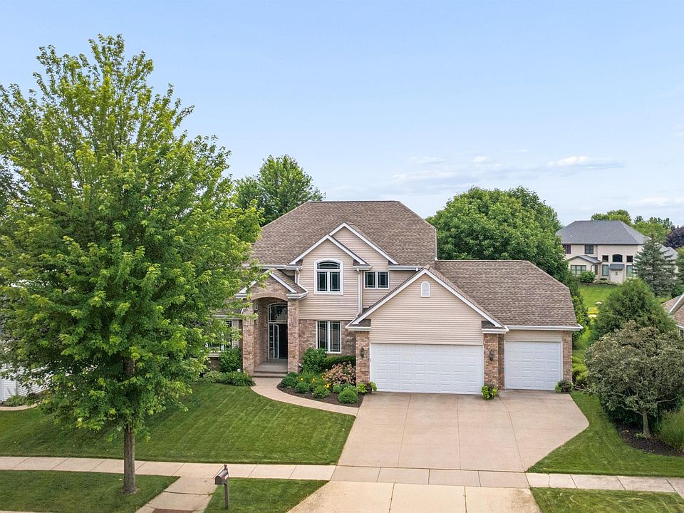 1st image of 2917 E Fallcreek Ln