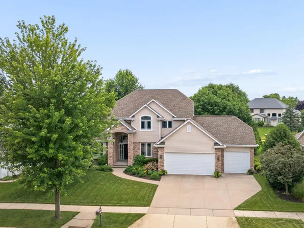 2917 E Fallcreek Ln, Appleton, WI 54913