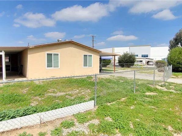 160 San Felipe Dr, Perris, CA 92571