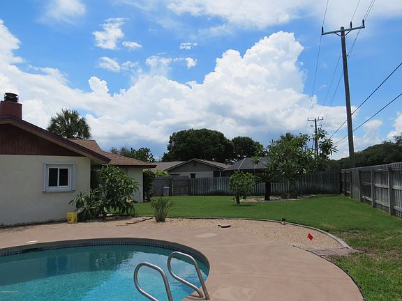 5th image of 1850 Ontario Cir N