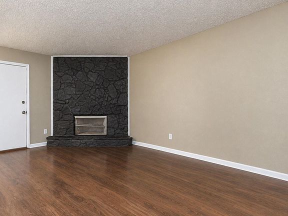 4th image of 5616 Maple Tree Dr