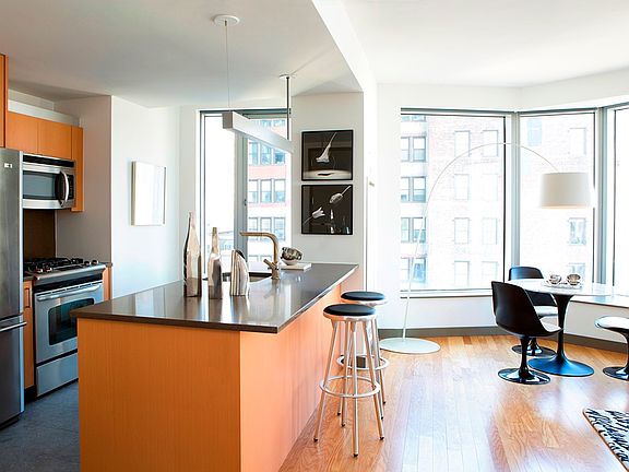 2nd image of 8 Spruce St APT 29A