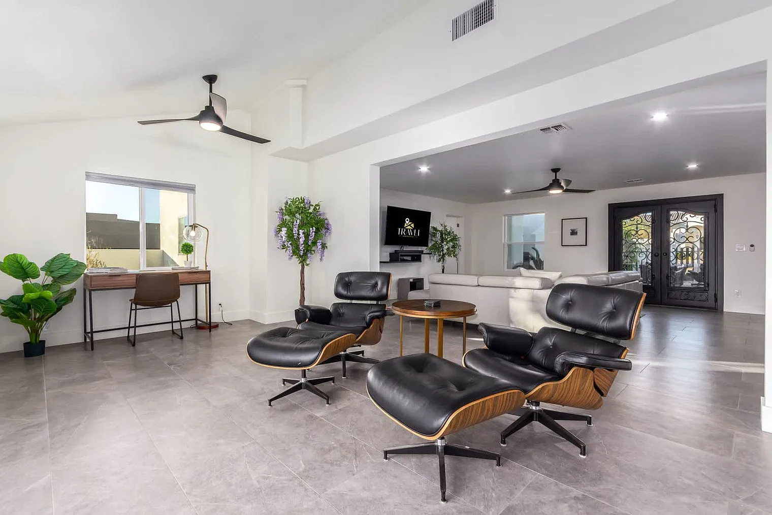 5 bed, 4.0 bath, 4090 sqft, $16,600 — Photo 4