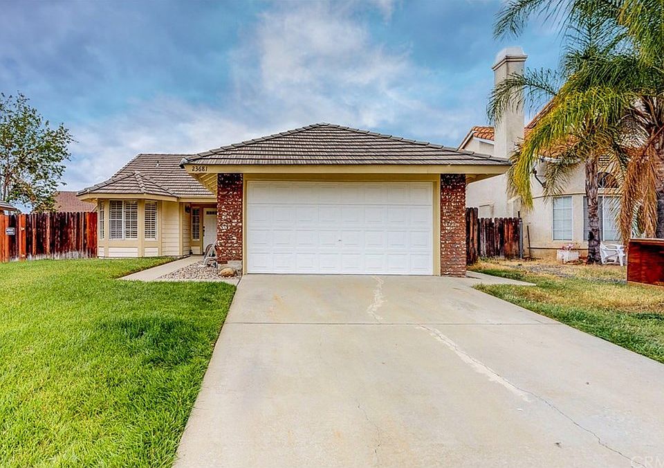 1st image of 23681 Sierra Oak Dr