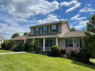 1st image of 222 Northgate Ct