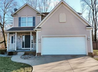 3006 Dotwood St NW, Uniontown, OH 44685