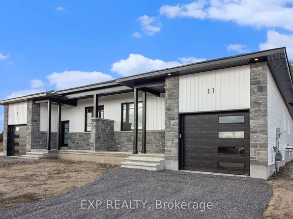 805 Lacroix Rd, Clarence Rockland, ON K0A 2A0