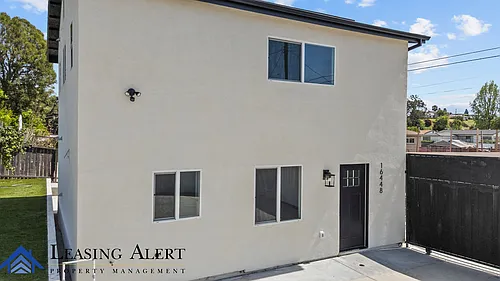 16446 Lassen St Photo 1