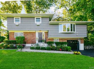 15 Tanglewood Road, Scarsdale, NY 10583