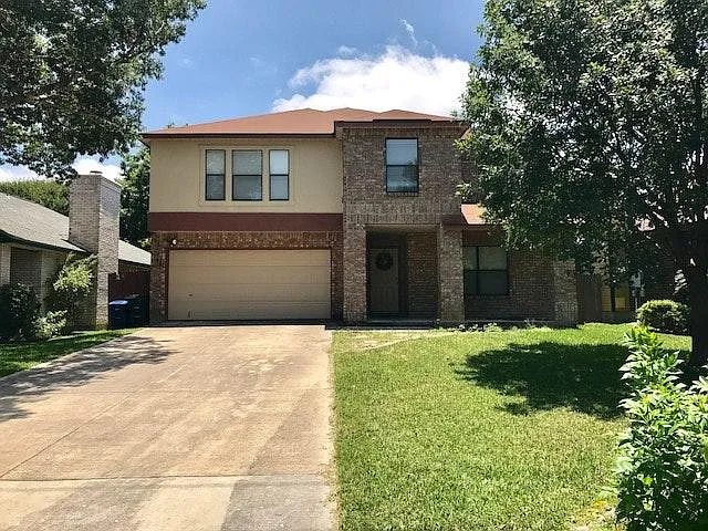 4 Side Brick Home