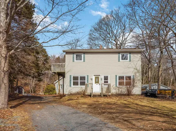 21 Forest Hill Dr, Halifax, NS B3M 1X2
