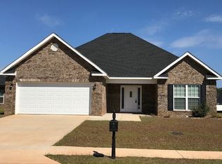 202 Lamplight Dr, Byron, GA 31008