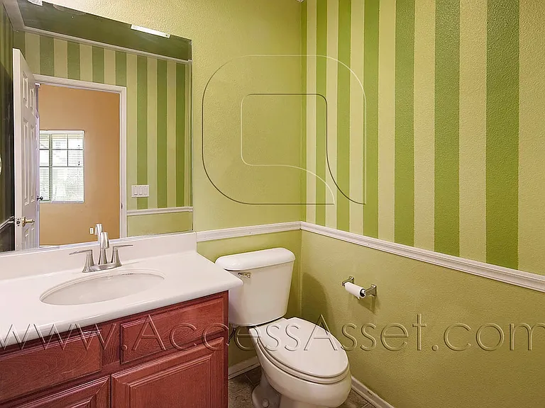 28384 Ware St — Photo 8