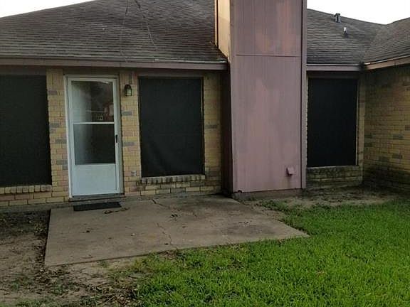 3rd image of 6907 Lost Thicket Dr