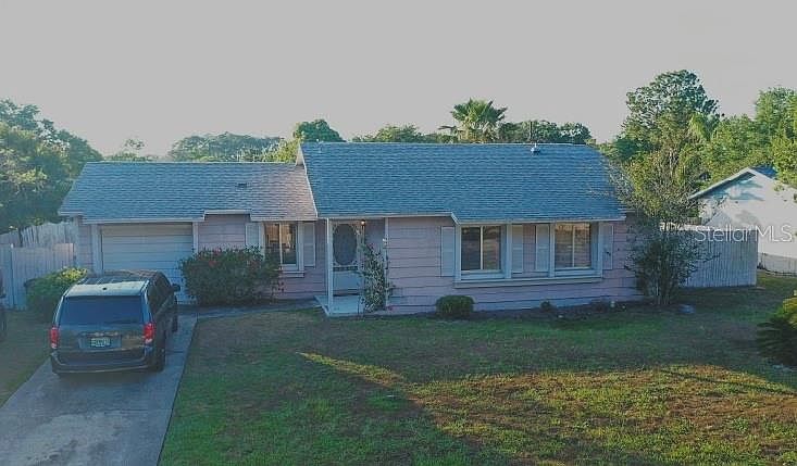 1st image of 124 Wax Myrtle Dr