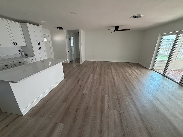 1200 Edenville Ave — Photo 5