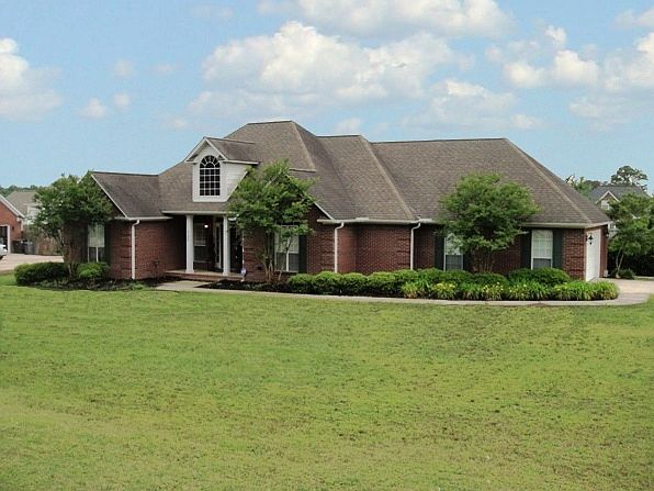 1st image of 127 Garden Park Dr