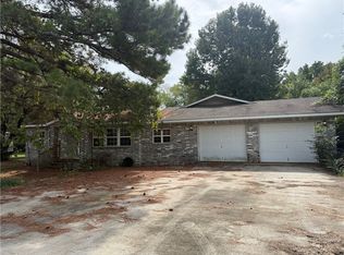 1745 W Taft St, Westville, OK 74965