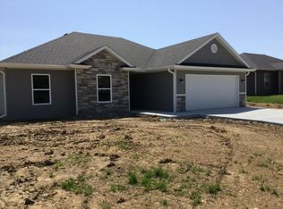 502 Burning Bush Rd, Columbia, MO 65202