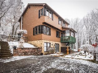 115 Scharf Ln, Zelienople, PA 16063