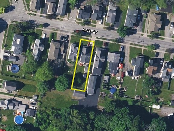 2nd image of 15 Maple St