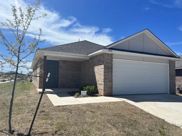 1009 Ichabod Cir, Chickasha, OK 73018