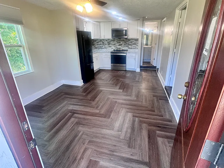 1812 Tubman Home Rd — Photo 1