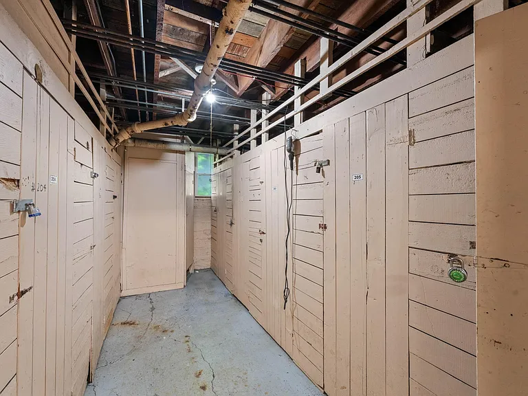 2733 Girard Ave S #106 — Photo 12