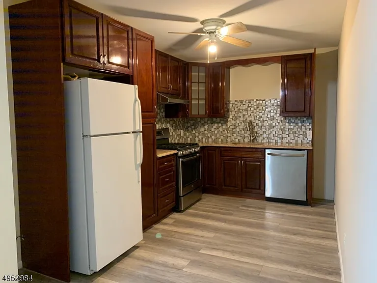 221 Ringwood Ave #A-5 — Photo 5