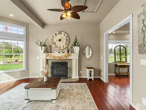 2nd image of 34 Fern Lane S