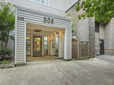 305 S Montgomery St #F502, Portland, OR, 97201