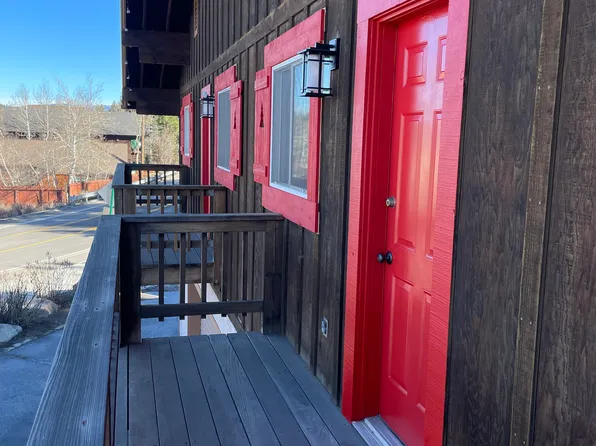 9981 S River St, Truckee, CA 96161