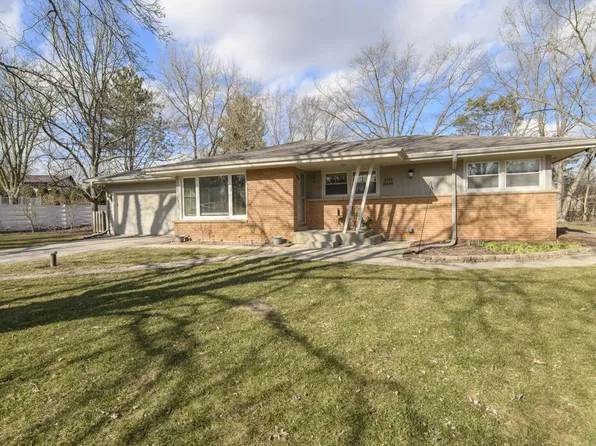 W134S6498 Fennimore LANE, Muskego, WI 53150