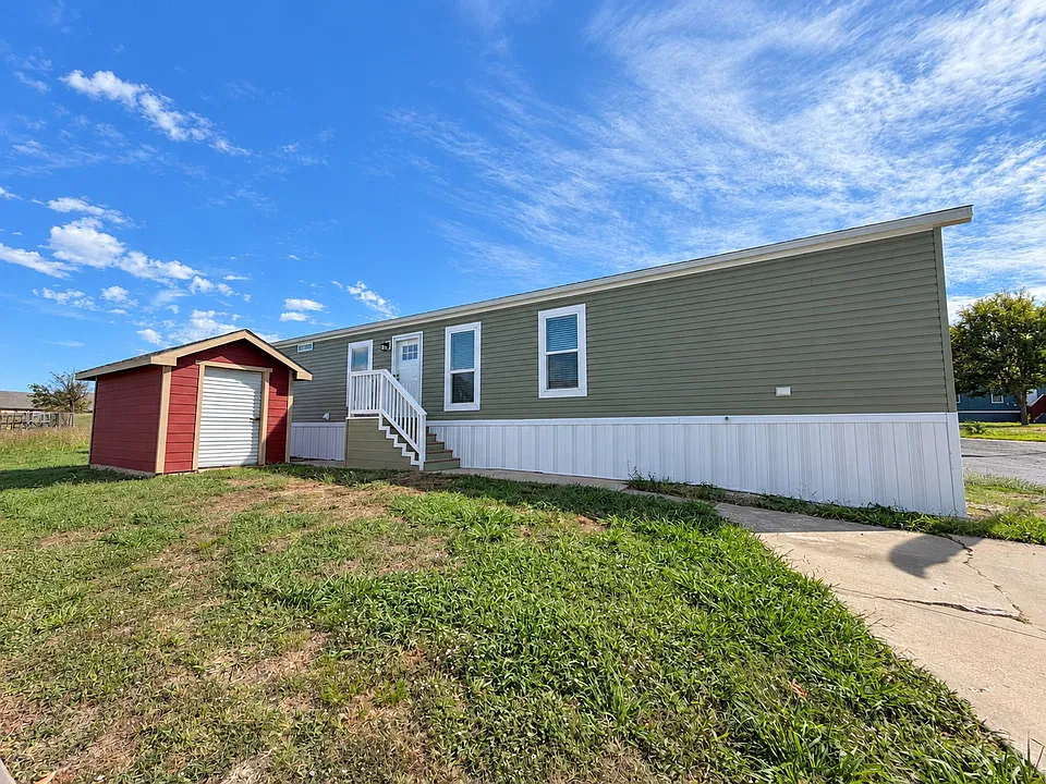 709 N Collins Fwy #3