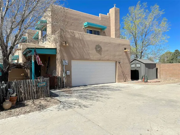 4317 Vuelta Colorada, Santa Fe, NM 87507
