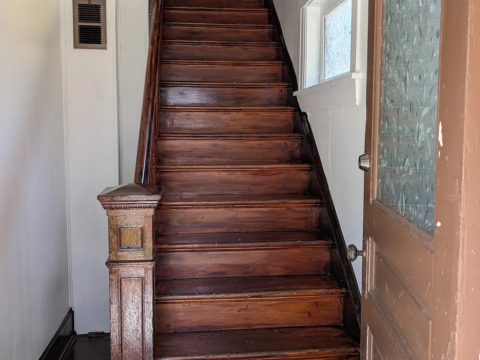3 bed, $1,650 — Photo 2