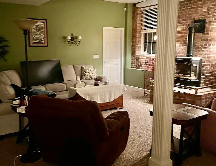 525 Maple Ave #7 — Photo 10