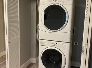 2002 W Middlefield Rd APT 8, Mountain View, CA 94043