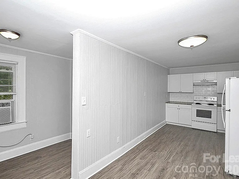521 W 6th Ave — Photo 6