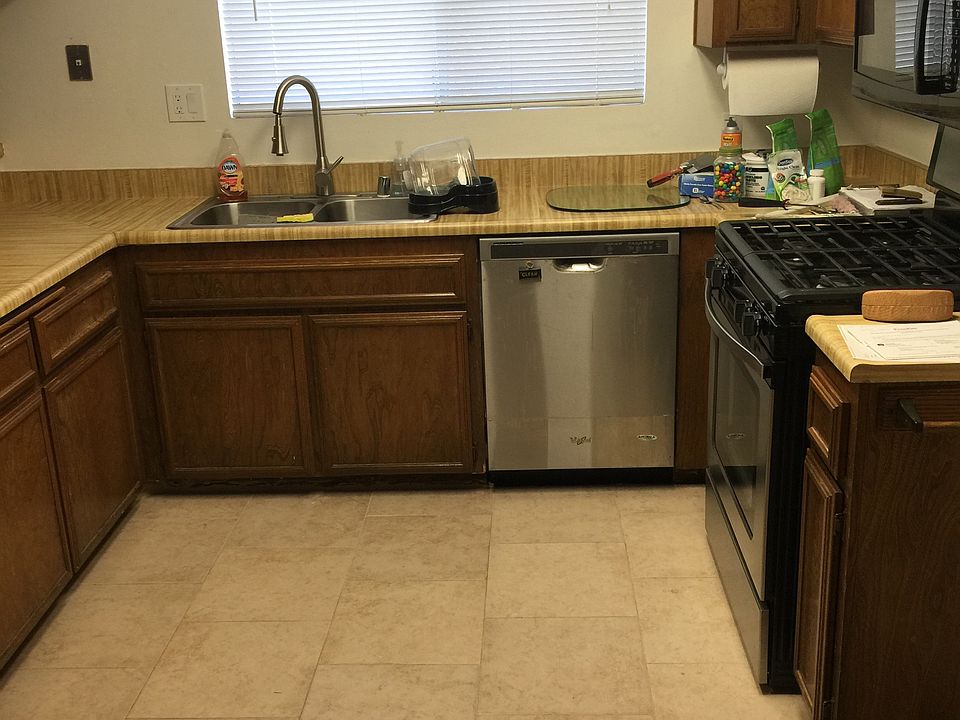 1st image of 901 W Saint Thira Ct