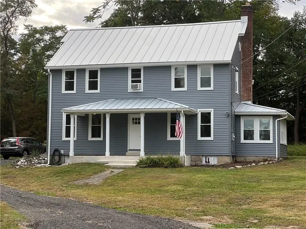 175 South Quaker Lane, Hyde Park, NY 12538