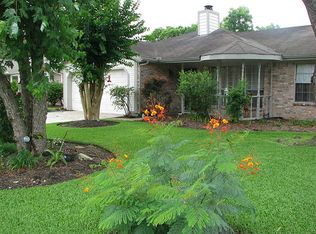 4207 Townes Forest Rd, Friendswood, TX 77546